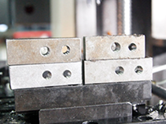 推土機配件-螺紋塊